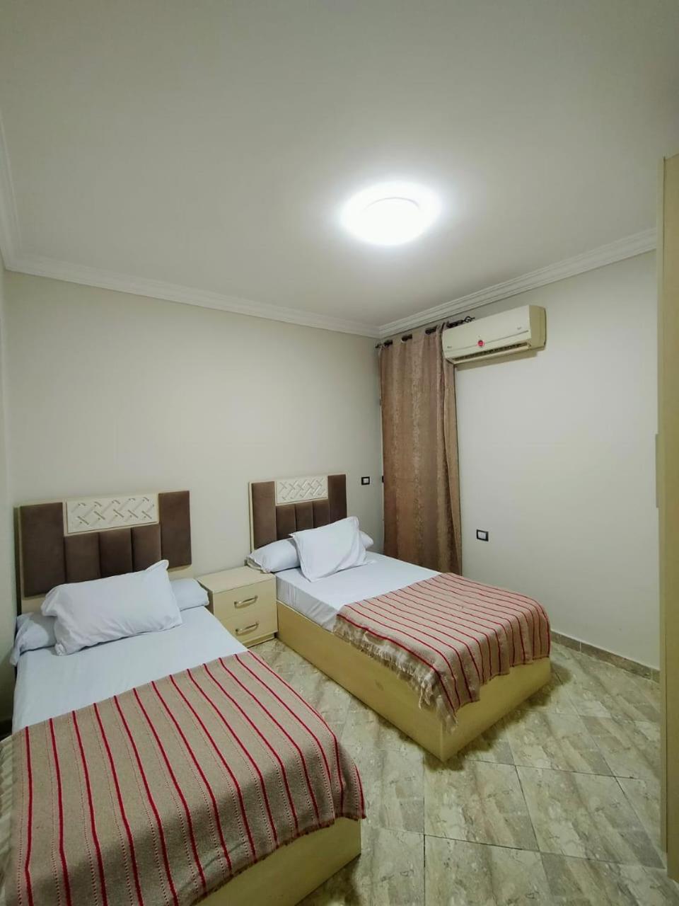 Appartement Marseilia 4 - Two Bhk Families Only